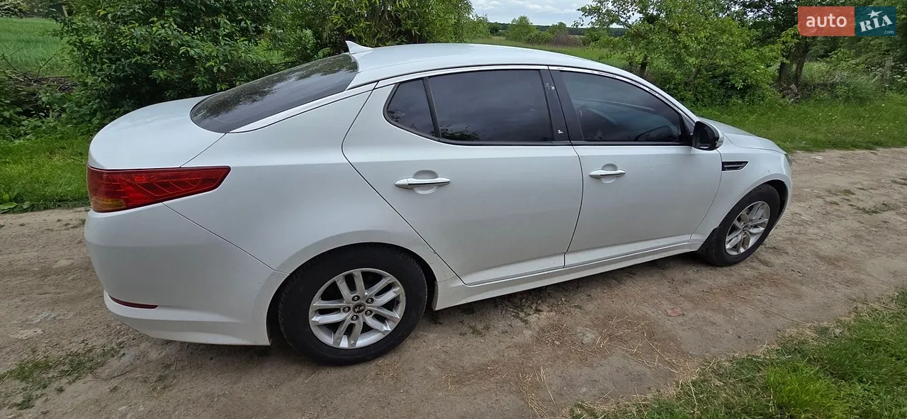 2011 Kia K5 - мініатюра 10