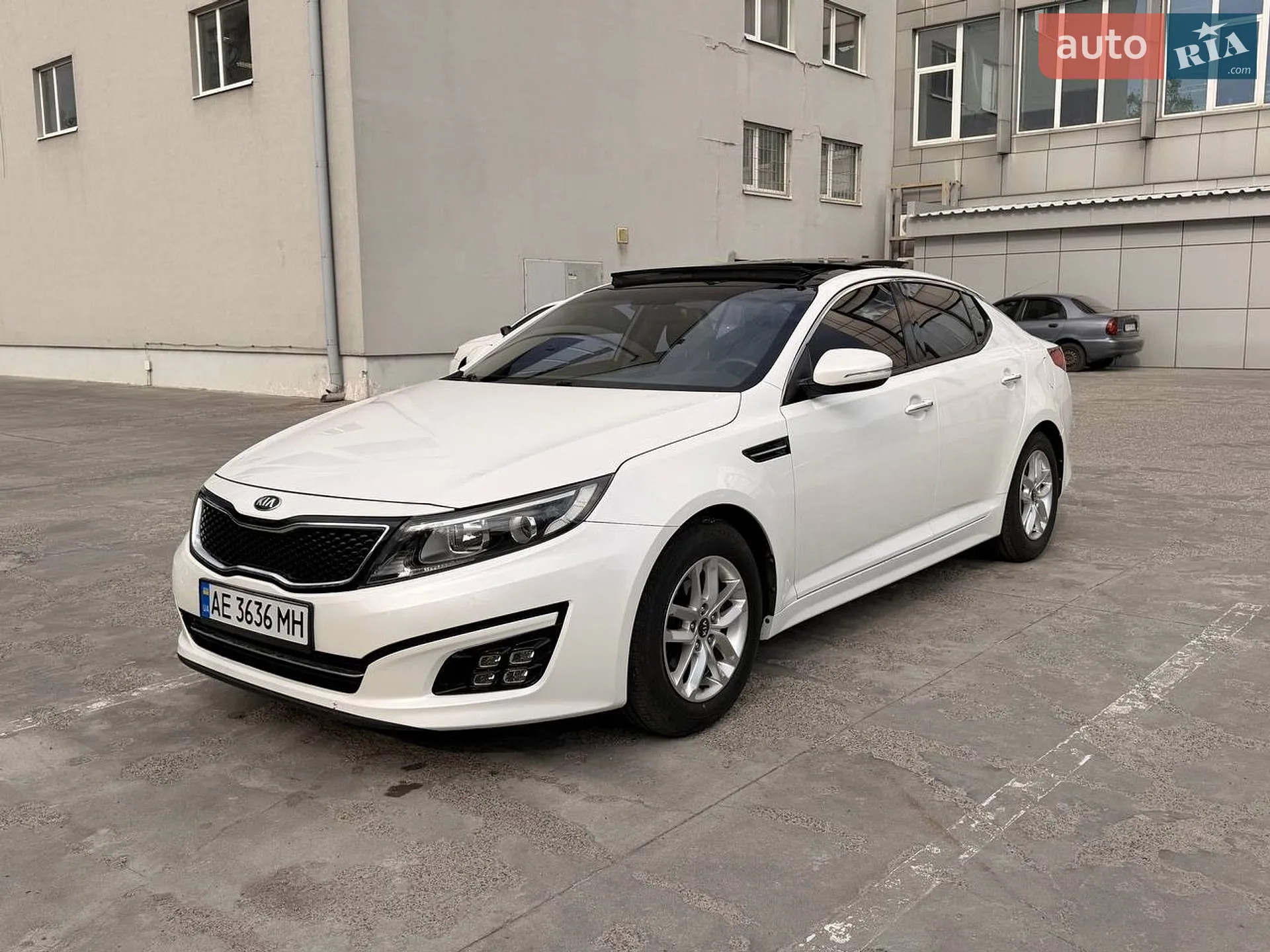 2014 Kia K5 - фото 1