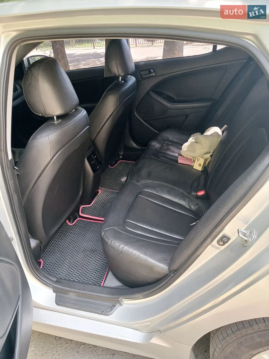 2012 Kia K5 - мініатюра 11
