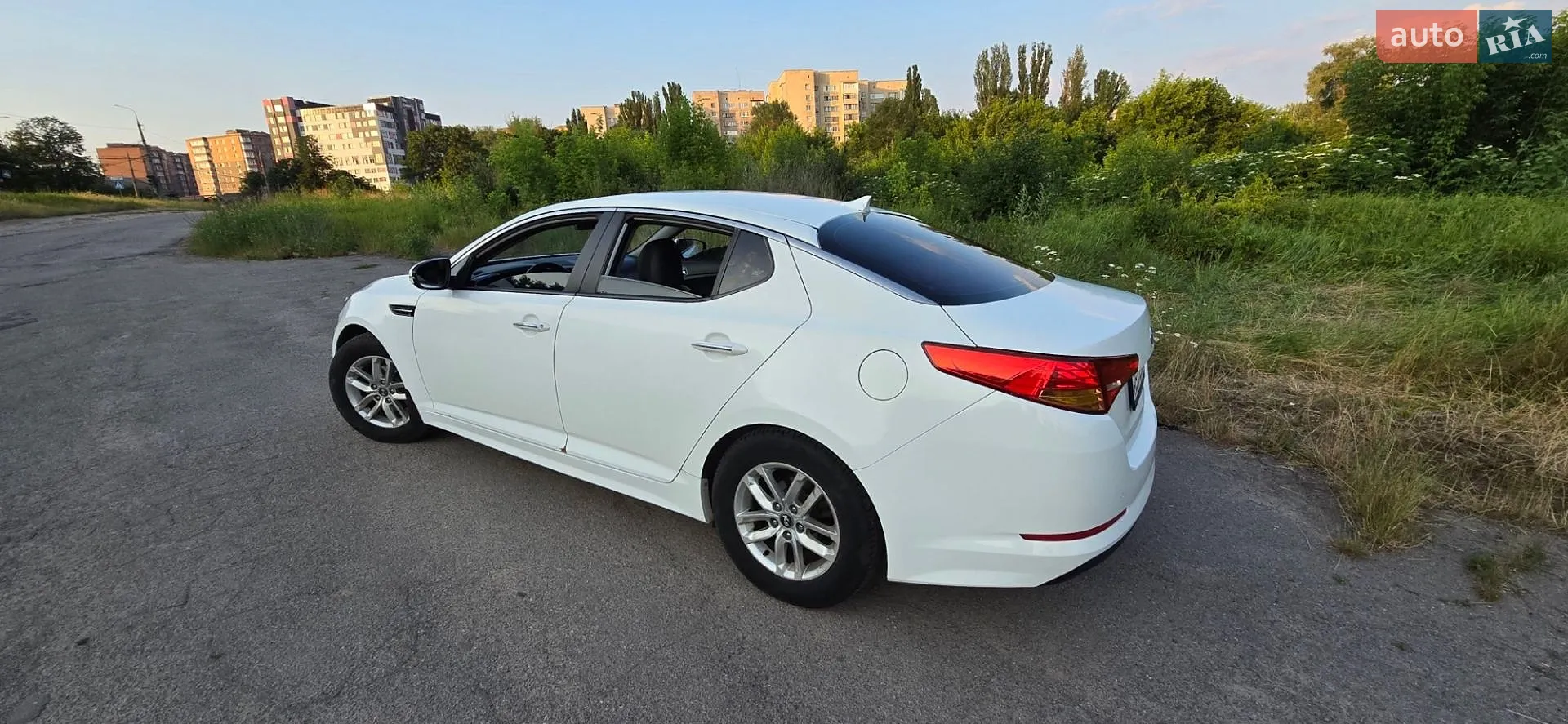 2012 Kia K5 - мініатюра 18