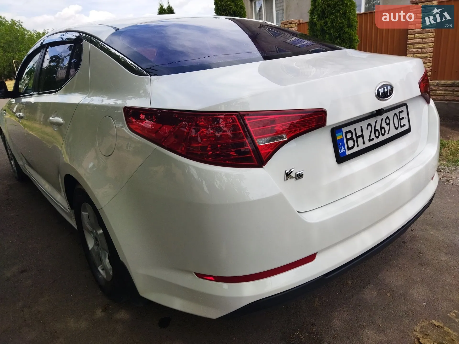 2011 Kia K5 - мініатюра 8