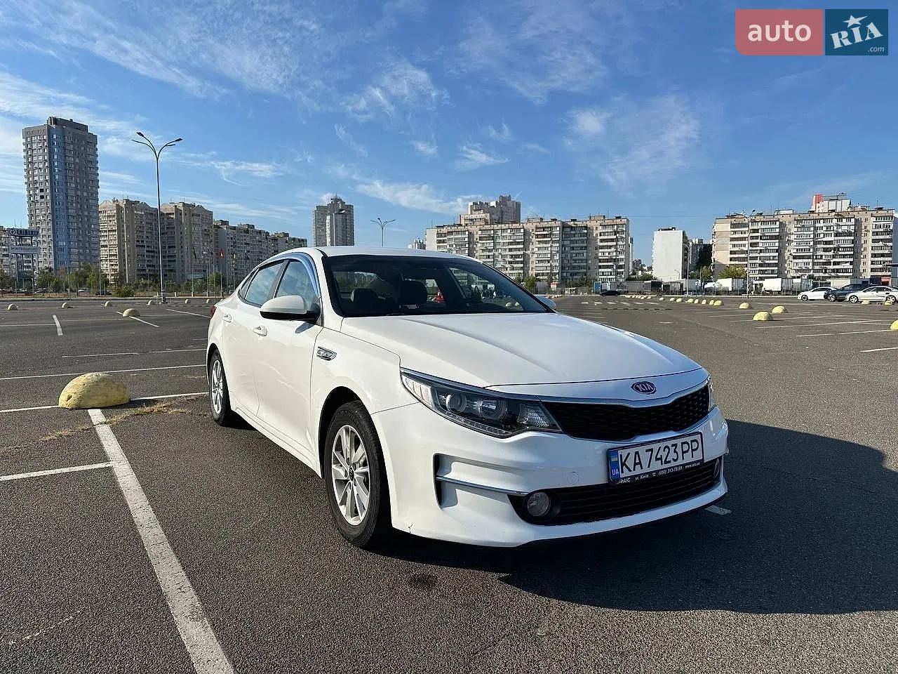 2017 Kia K5 - фото 1