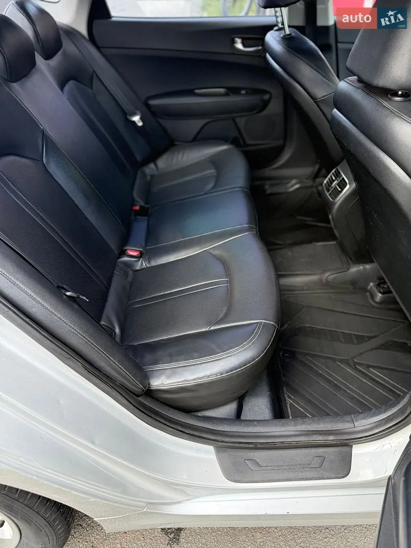 2016 Kia K5 - мініатюра 17
