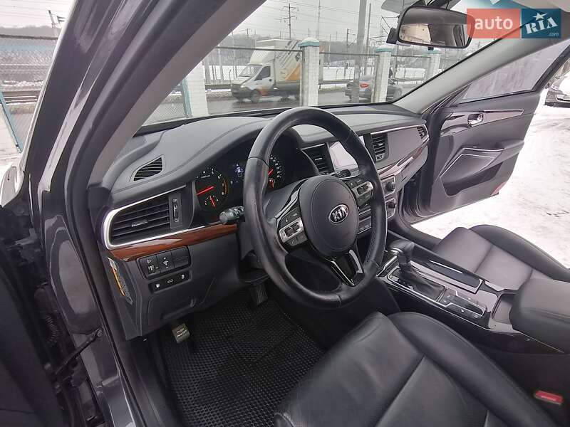 Седан Kia K7 2016 в Киеве