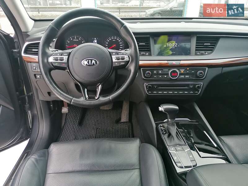 Седан Kia K7 2016 в Киеве