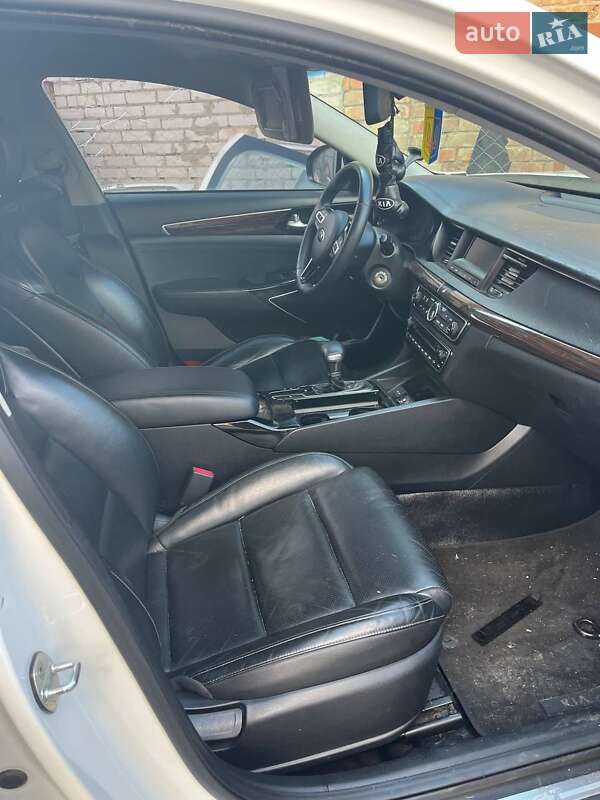Седан Kia K7 2016 в Києві