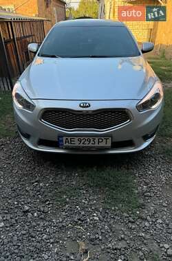 Седан Kia K7 2015 в 
