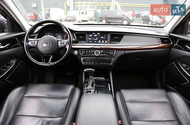 Седан Kia K7 2017 в 
