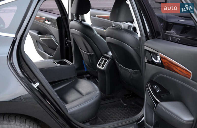 Седан Kia K7 2017 в Киеве