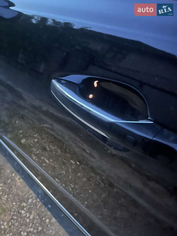 Седан Kia K7 2016 в Гусятині