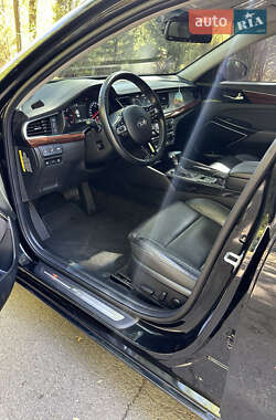 Седан Kia K7 2017 в 