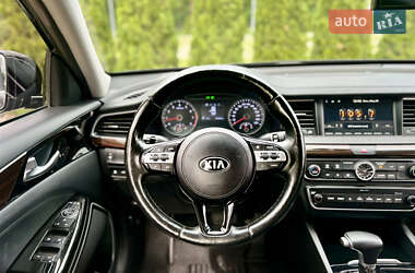 Седан Kia K7 2018 в 
