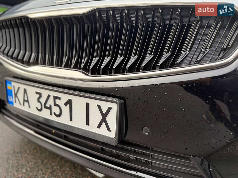 Седан Kia K7 2017 в Киеве