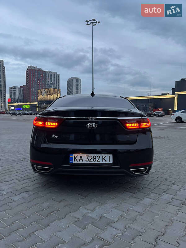 Седан Kia K7 2016 в Киеве