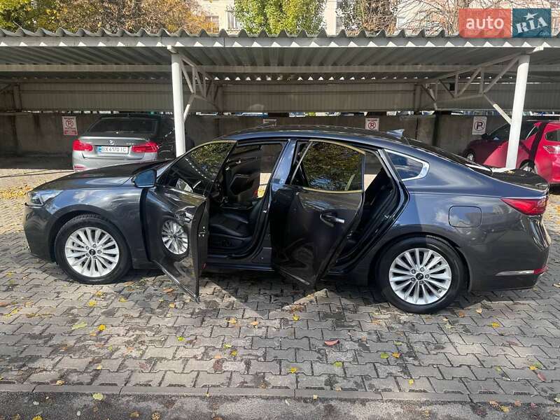 Седан Kia K7 2018 в Хмельницькому