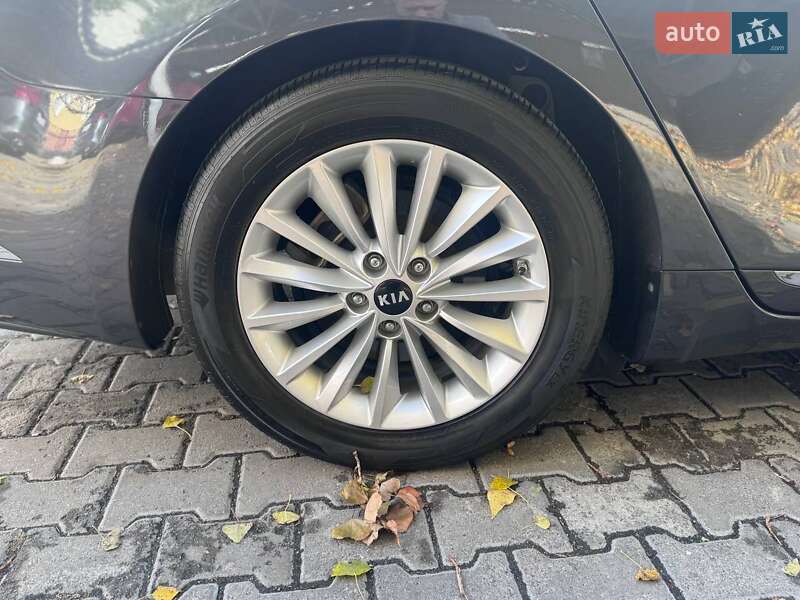 Седан Kia K7 2018 в Хмельницькому