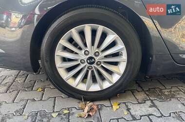 Седан Kia K7 2018 в 