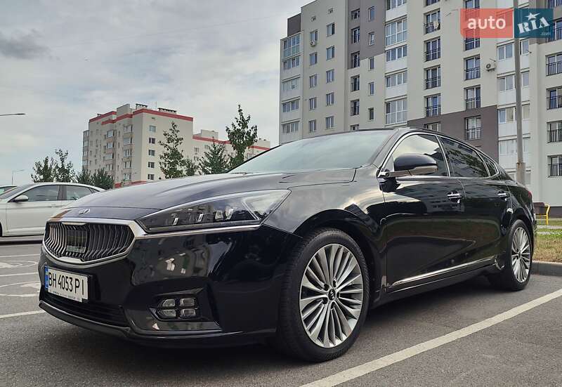 Седан Kia K7 2017 в Виннице