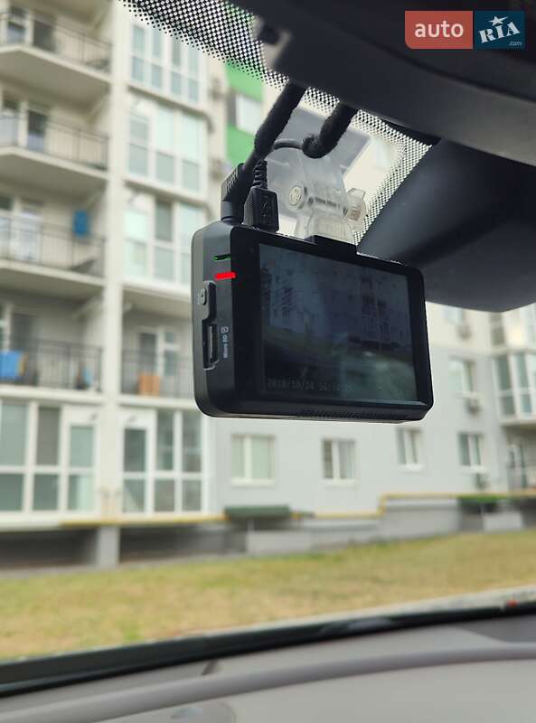 Седан Kia K7 2017 в Виннице