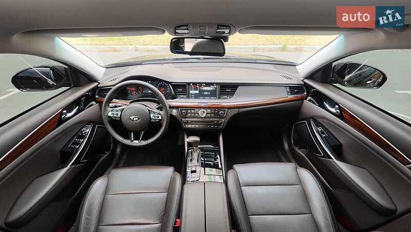Седан Kia K7 2017 в Виннице