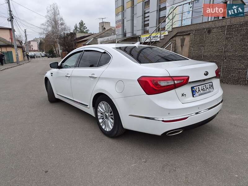 Седан Kia K7 2015 в Василькове
