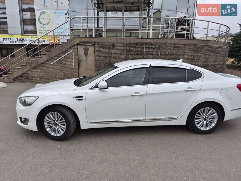 Седан Kia K7 2015 в Василькове