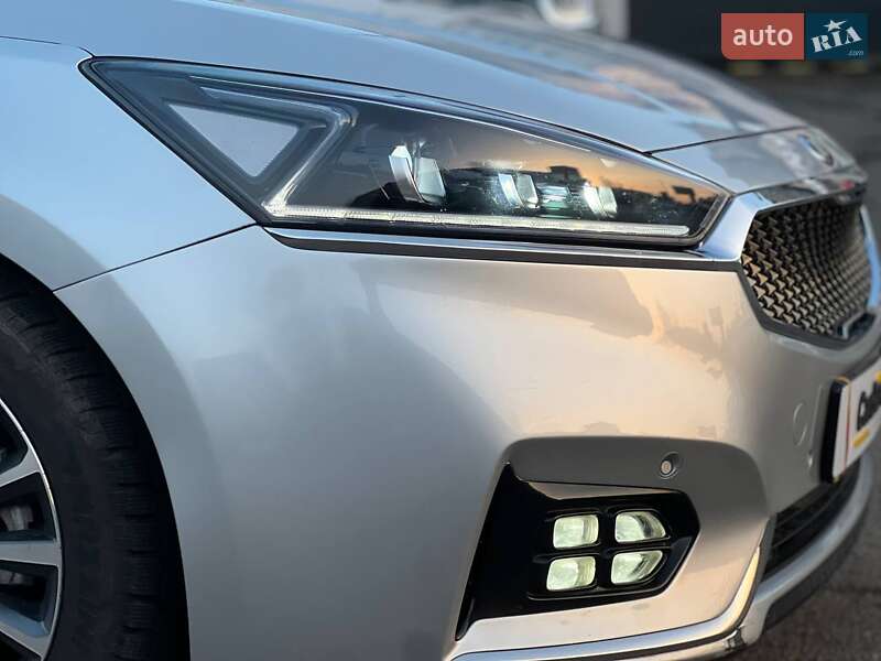 Седан Kia K7 2017 в Одессе
