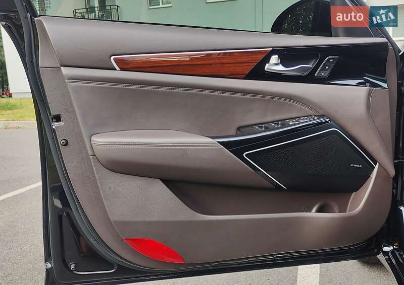 Седан Kia K7 2017 в Виннице