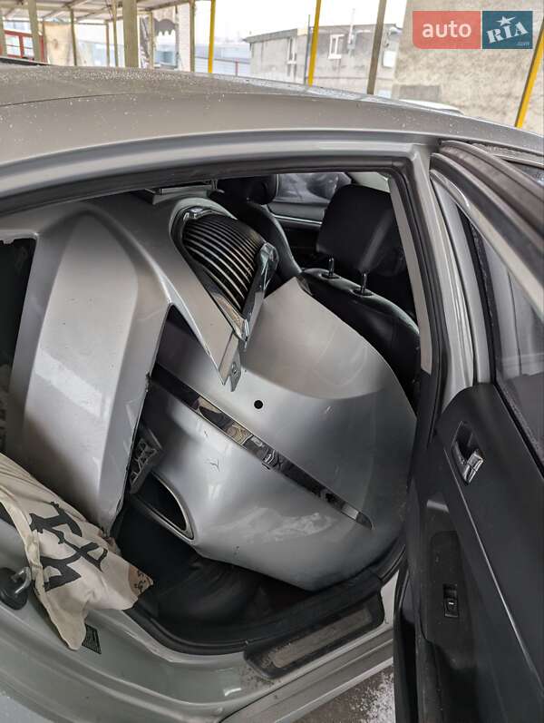 Седан Kia K7 2010 в Киеве фото 12 Седан Kia K7 2010 в Киеве