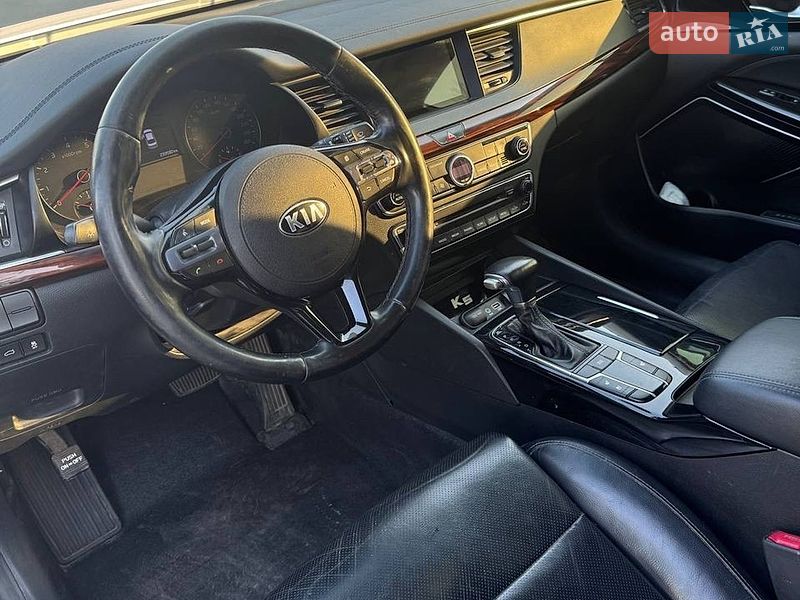 Седан Kia K7 2016 в Киеве