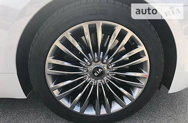 Седан Kia K900 2019 в 