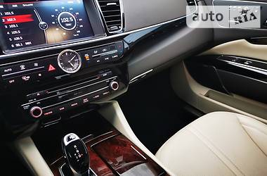Седан Kia K900 2016 в 