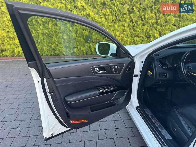 Седан Kia K900 2015 в Львове фото 24 Седан Kia K900 2015 в Львове