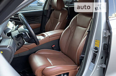Седан Kia K9 2018 в 