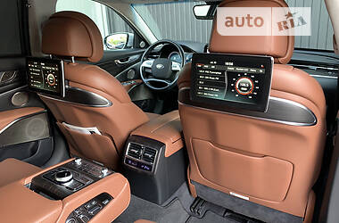 Седан Kia K9 2018 в 