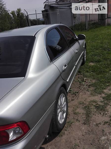 Седан Kia Magentis 2004 в Черновцах