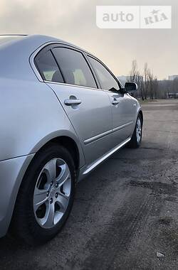 Седан Kia Magentis 2008 в Каменском