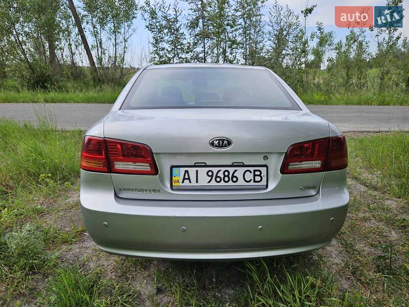 Седан Kia Magentis 2007 в Обухове