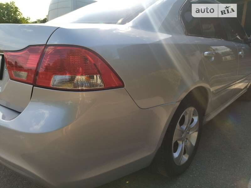 Седан Kia Magentis 2009 в Кропивницькому