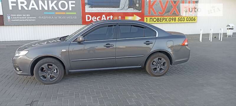 Седан Kia Magentis 2009 в Кременчуге