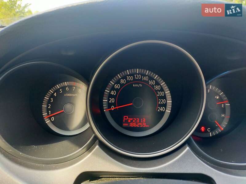 Седан Kia Magentis 2008 в Киеве