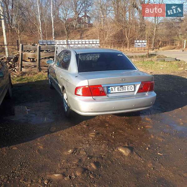 Седан Kia Magentis 2004 в Калуші