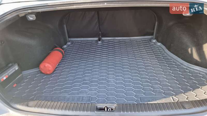 Седан Kia Magentis 2006 в Тернополі