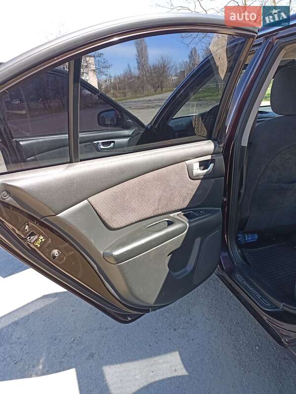 Седан Kia Magentis 2006 в Очакове