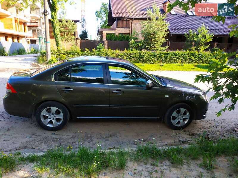 Седан Kia Magentis 2008 в Львові