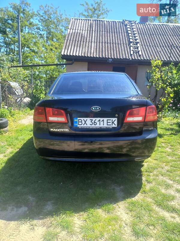 Седан Kia Magentis 2008 в Нетешине