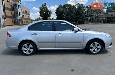 Седан Kia Magentis 2009 в 