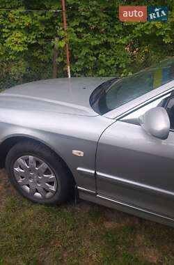 Седан Kia Magentis 2004 в Монастириській