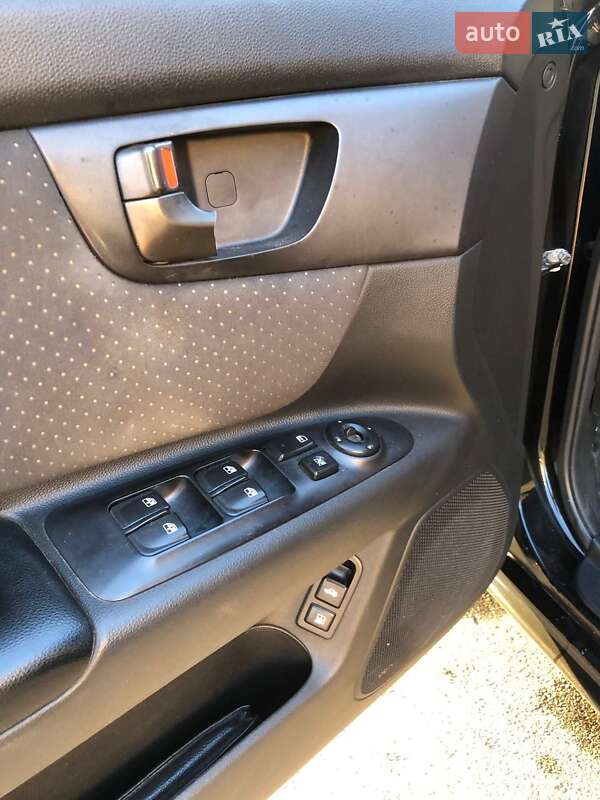 Седан Kia Magentis 2008 в Ужгороді