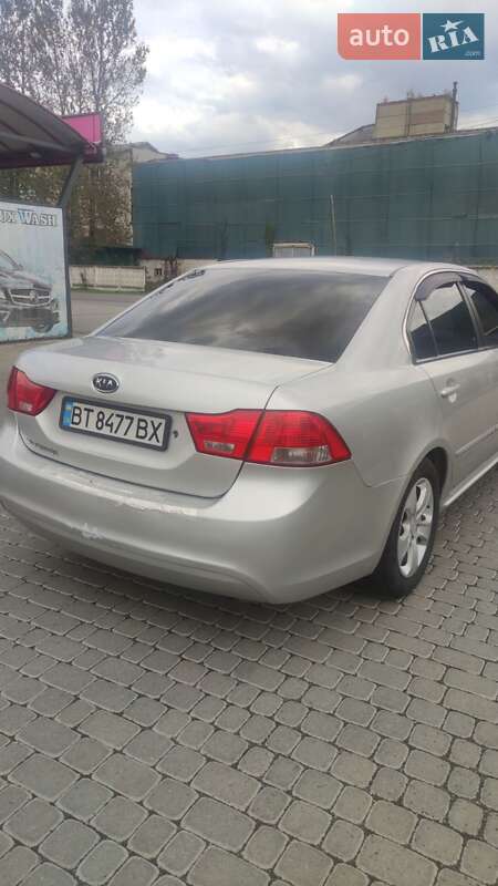 Седан Kia Magentis 2009 в Надвірній